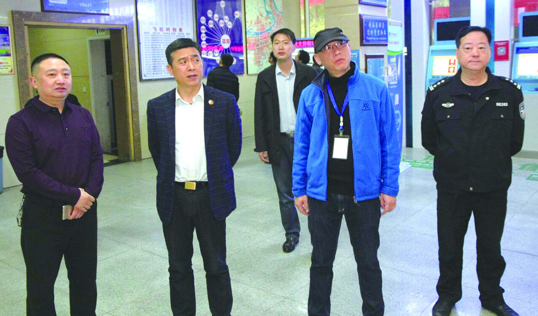 3月16日上午，以省委保衛處處長尹年春為組長的反恐安全檢查組到市汽車北站開展反恐安全檢查