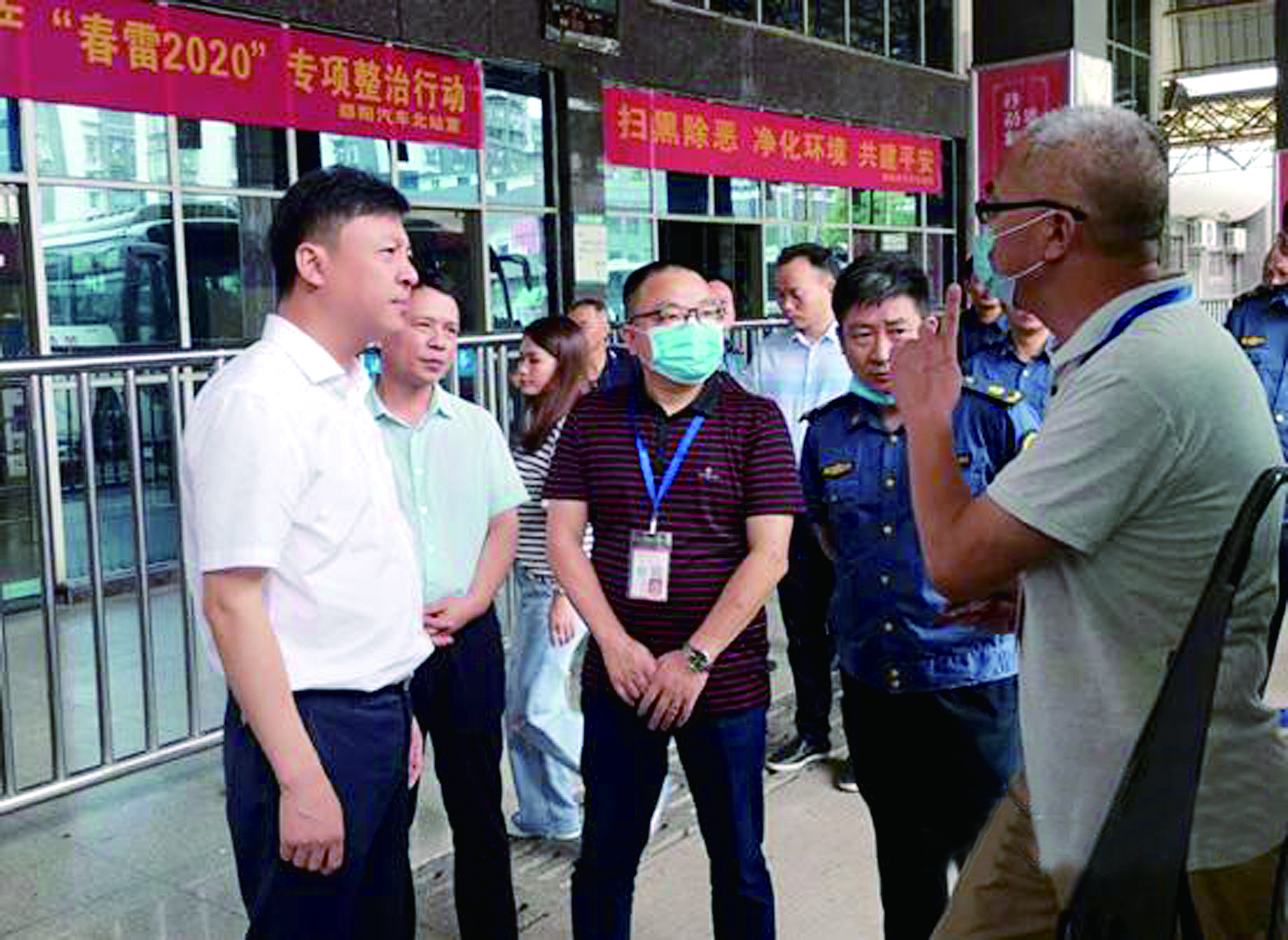 李葉松暗訪督查市區汽車站安全工作
